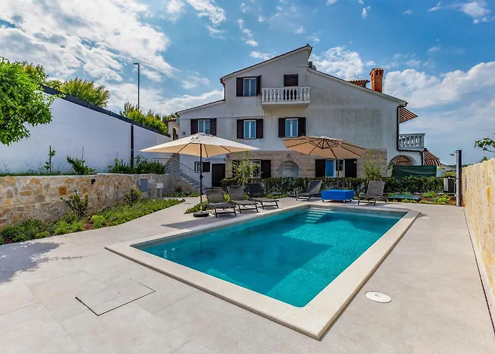 Apartament 2 Bedroom Stunning In