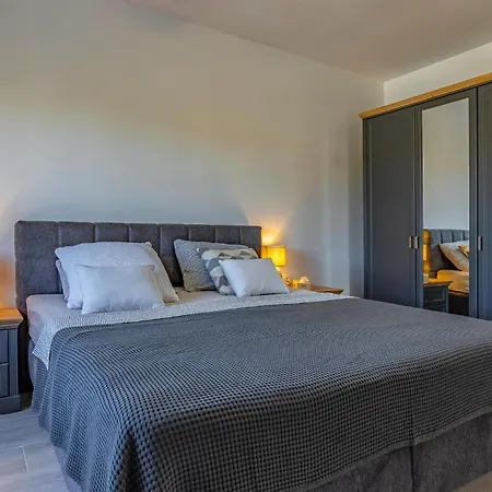 2 Bedroom Amazing In * Medulin