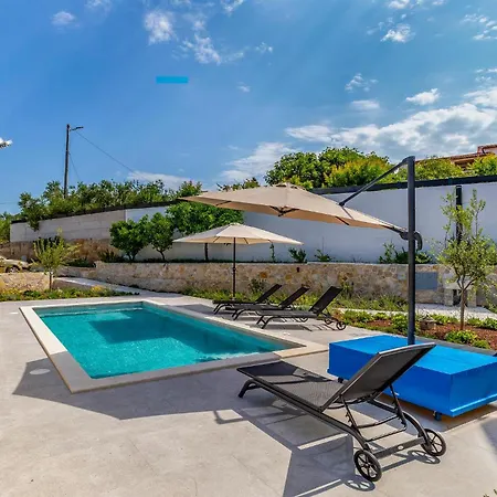 Apartment 2 Bedroom Amazing In