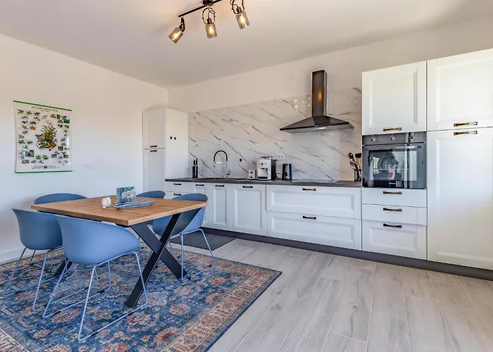 2 Bedroom Stunning In Medolino